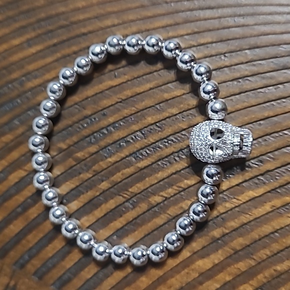 Womans Bracelet. - Picture 1 of 4